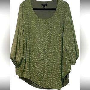 ALYX Women's 1X Plus Green Overlay Layered Chiffon Knit Blouse